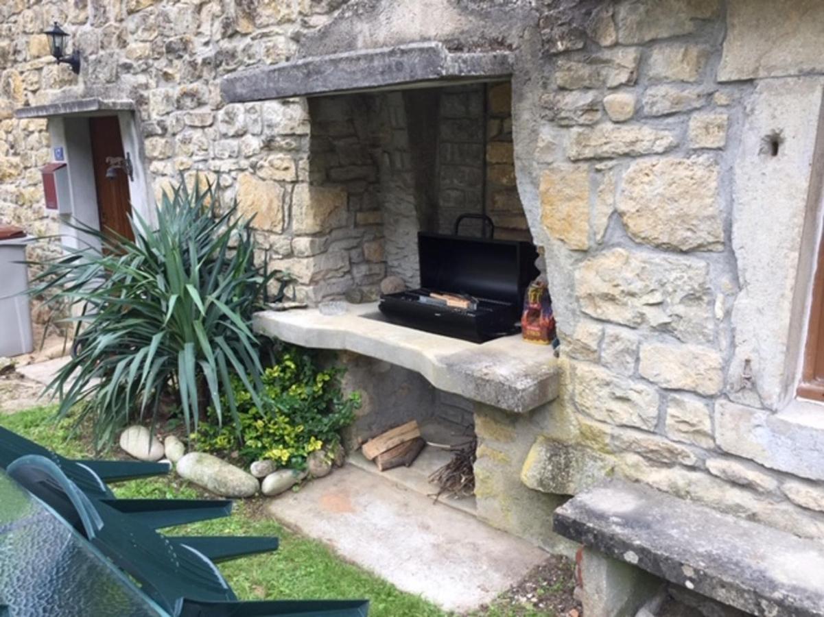 Gite Des Reculees Ladoye-sur-Seille Bagian luar foto
